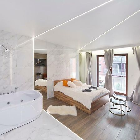 Yourapart Chmielna Park Exclusive Z Wanna Wolnostojaca Lub Jacuzzi Гданськ Екстер'єр фото