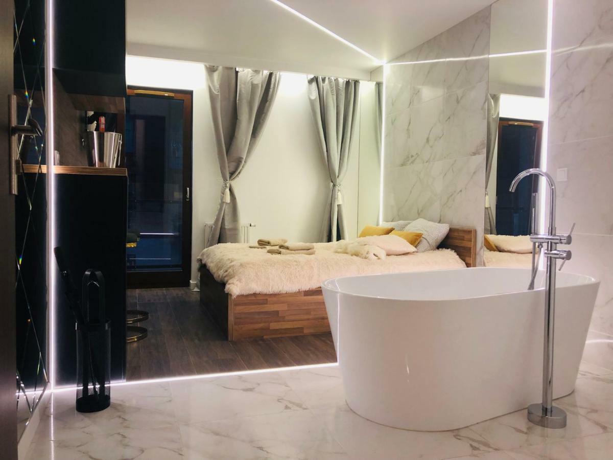 Yourapart Chmielna Park Exclusive Z Wanna Wolnostojaca Lub Jacuzzi Гданськ Екстер'єр фото