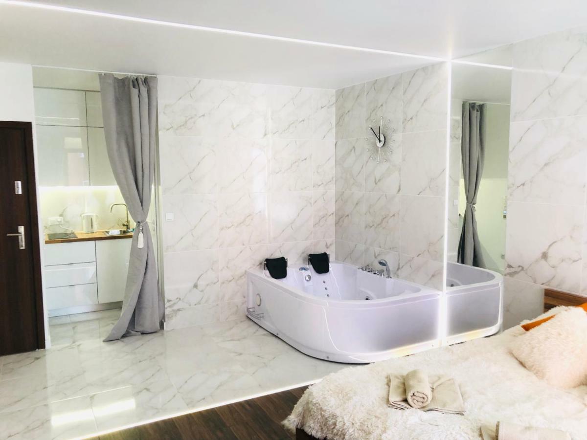 Yourapart Chmielna Park Exclusive Z Wanna Wolnostojaca Lub Jacuzzi Гданськ Екстер'єр фото