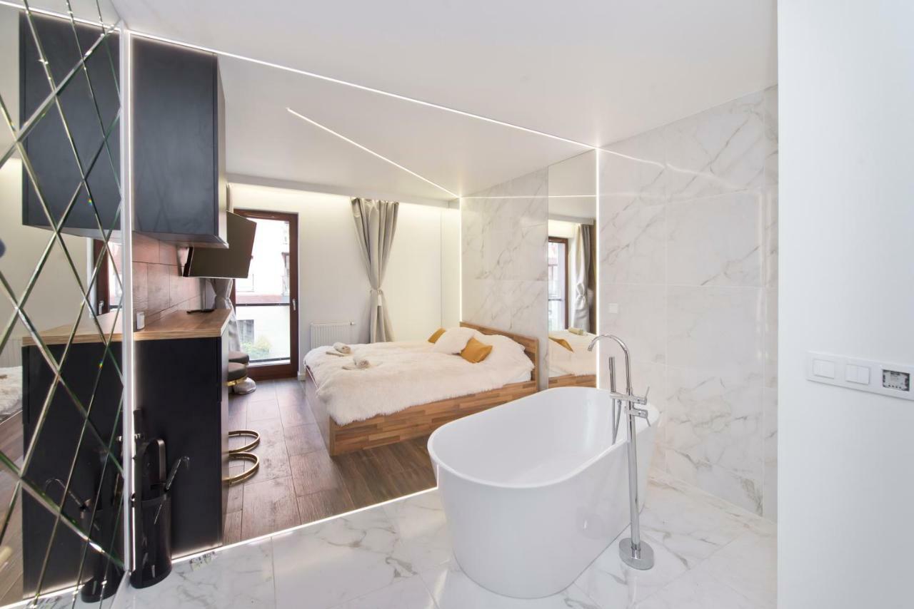 Yourapart Chmielna Park Exclusive Z Wanna Wolnostojaca Lub Jacuzzi Гданськ Екстер'єр фото